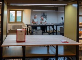 Schervenlab kasteel Ammersoyen geopend