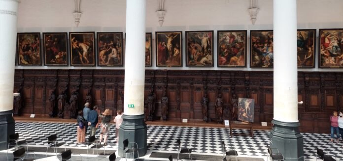 15-mysterien-in-Sint-Pauluskerk-Antwerpen-foto-Armand-Storck-