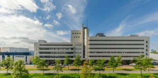 Dudok Horeca Groep opent HAKA-gebouw in Rotterdam als restaurant en evenementenlocatie na jaren van leegstand