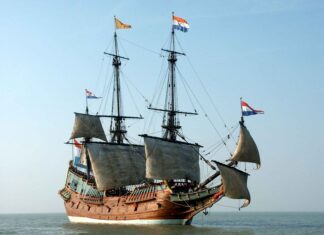 Batavia tot en met 30 augustus nog in water te bezoeken