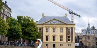 Van TroonredeBingo tot NachMis:Den Haag viert Royal September met democratie, muziek en koninklijke tradities